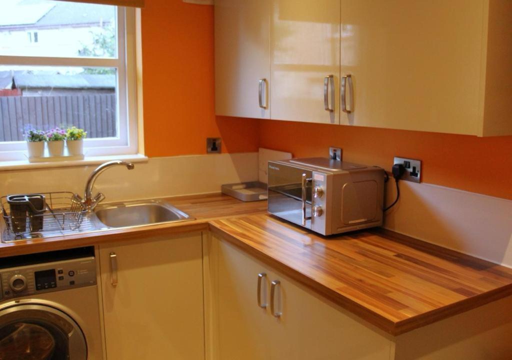 Cheery Craigie Ground Floor Apartment Пърт Екстериор снимка